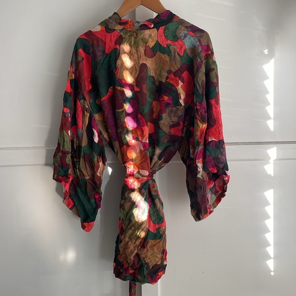 JOSIE by NATORI Floral Abstract Geometric Short Kimono Robe XS - Picture 2 of 4